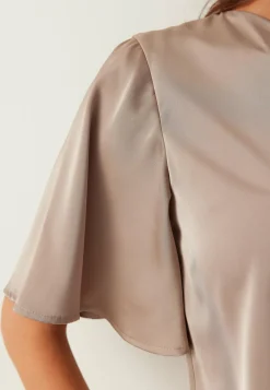 BUBBLEROOM Juhlasetit|Yksiväriset Puserot Ja Paidat*Asymmetric Satin Blouse