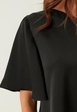 BUBBLEROOM Juhlasetit|Yksiväriset Puserot Ja Paidat*Asymmetric Satin Blouse