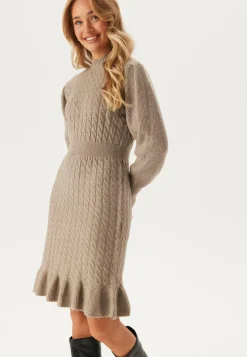 VERO MODA Röyhelömekot|Pitkähihaiset Mekot*Awvera LS Short Knit Dress