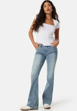 True Religion Farkut|Bootcut-Farkut*Becca Mid Rise Bootcut Flap