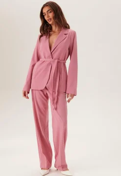 BUBBLEROOM Juhlableiserit|Rennot Bleiserit*Belt Detail Blazer