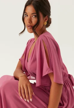 Bubbleroom Occasion Morsiusneitomekot|Vanhojentanssimekot*Butterfly Sleeve Chiffon Gown