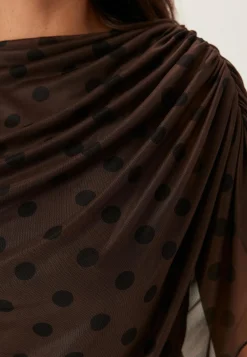 Bubbleroom Occasion Juhlamekot|Pilkulliset Mekot*Cape Mesh Ankle Dress