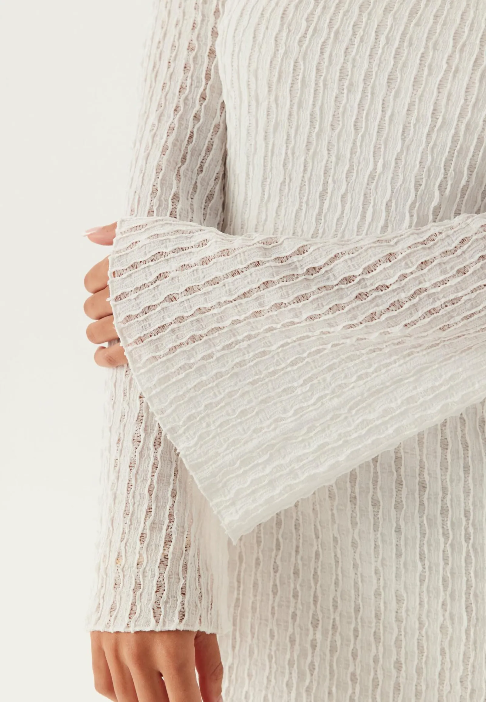 BUBBLEROOM Kesämekot|Pitkähihaiset Mekot*Deep Back Short Structured Dress