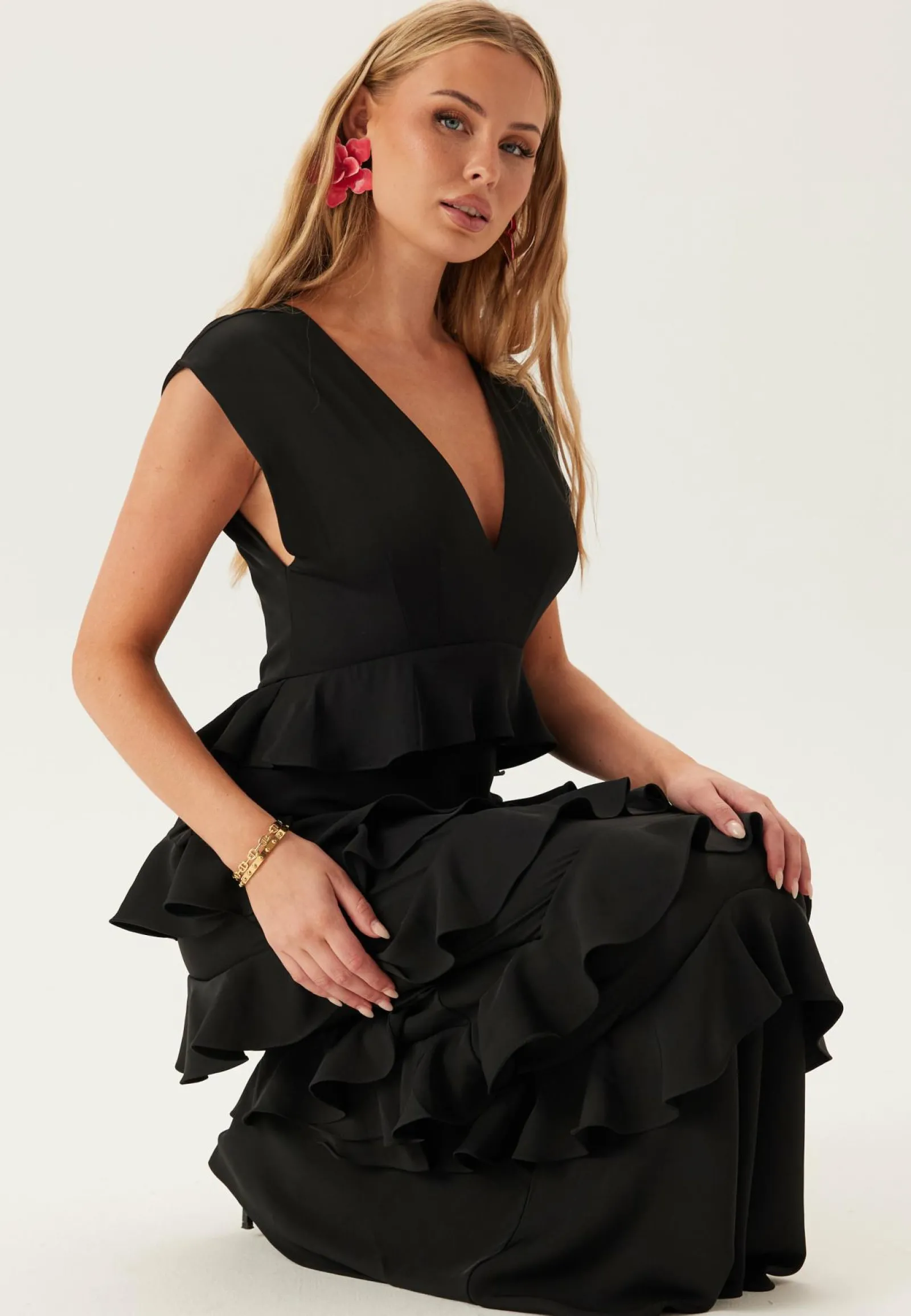 Bubbleroom Occasion Röyhelömekot|Morsiusneitomekot*Deep V-Neck Flounce Gown