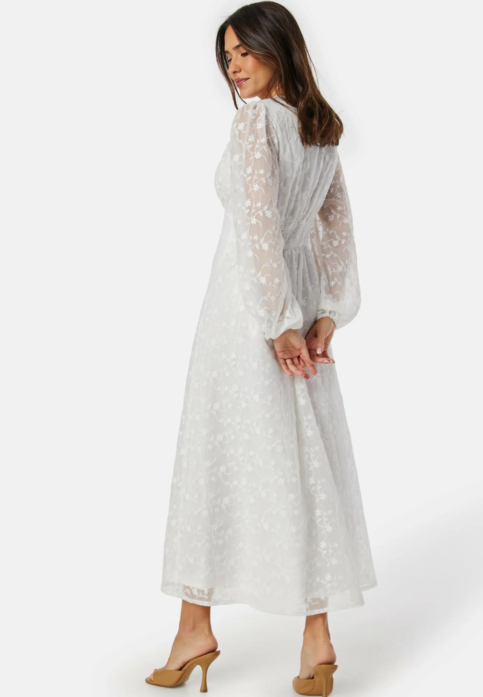 Bubbleroom Occasion Juhlamekot|Kesämekot*Embroidered Midi Dress