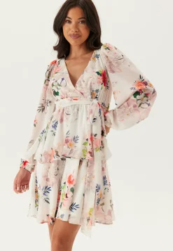 Goddiva Röyhelömekot|Kukkakuosiset Ja Kuviolliset Mekot*Floral Long Sleeve Tiered Skater Dress
