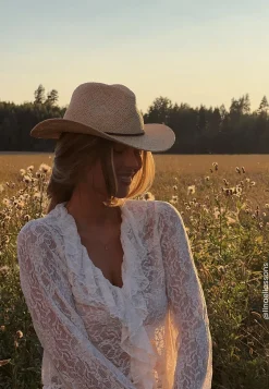 BUBBLEROOM Yksiväriset Puserot Ja Paidat|Röyhelöpuserot*Frill Lace Blouse