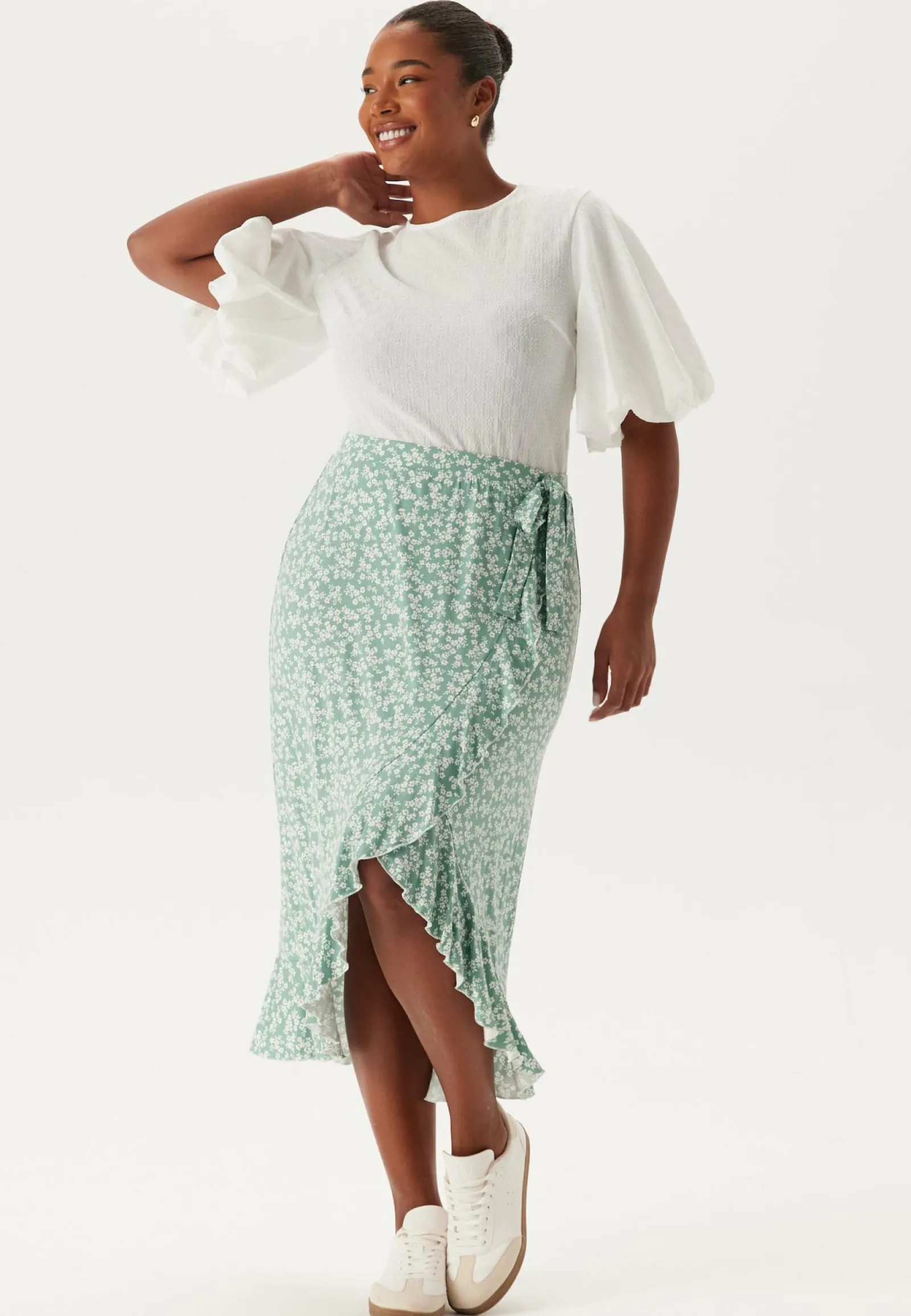 Happy Holly Midihameet|Rennot Hameet*Frill Wrap Skirt