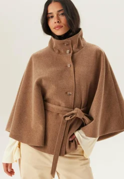 BUBBLEROOM Kevättakit|Kevyet Takit*High Collar Cape