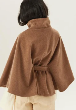 BUBBLEROOM Kevättakit|Kevyet Takit*High Collar Cape