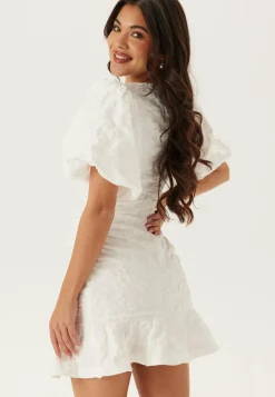 Bubbleroom Occasion Puhvihihalliset Mekot|Kesämekot*Jacquard Flounce Short Dress