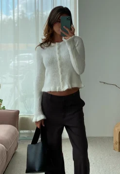 BUBBLEROOM Neuletakit Ja Neuleet|Neuletakit*Knitted Frill Cardigan