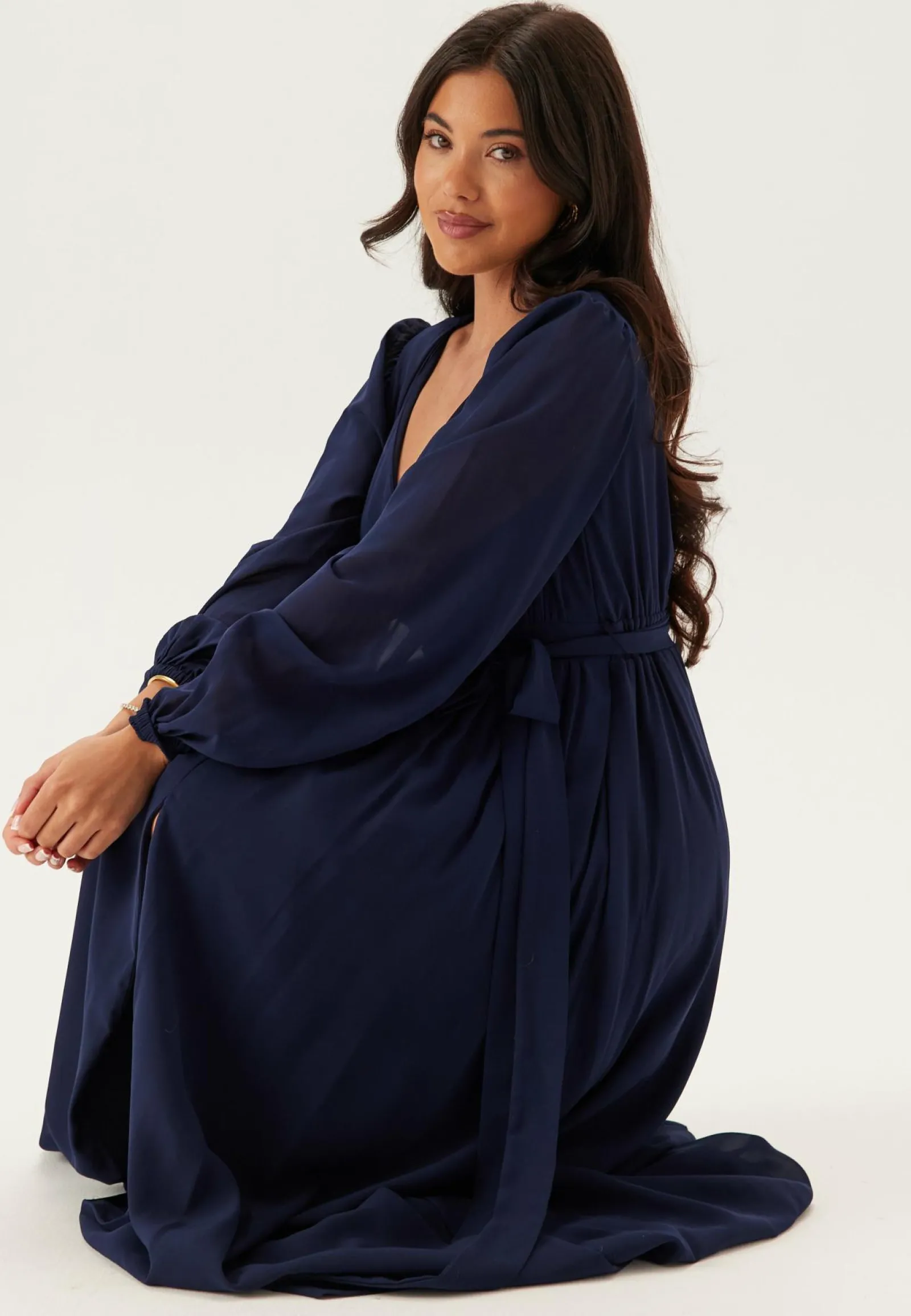 Goddiva Pitkähihaiset Mekot|Vanhojentanssimekot*Long Sleeve Chiffon Dress