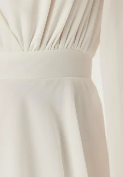 Goddiva Pitkähihaiset Mekot|Vanhojentanssimekot*Long Sleeve Tiered Maxi Dress