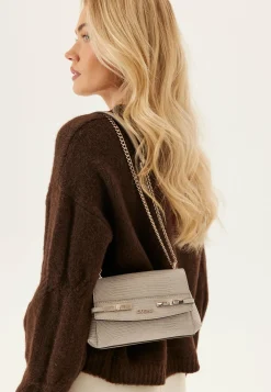 Guess Olkalaukut*Melinda Mini Cnvrtbl Xbdy Flap