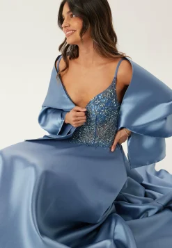 Christian Koehlert Morsiusneitomekot|Vanhojentanssimekot*Mikado Evening Dress