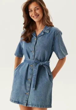 ONLY Farkkumekko*Onlellie Ss Mini Belt Dress