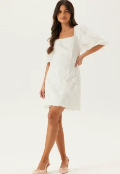 Bubbleroom Occasion Puhvihihalliset Mekot|Kesämekot*Puff Sleeve Embroidered Dress