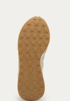 VEJA Aidon Nahan Kengät|Tennarit*Rio Branco II