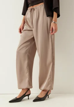 BUBBLEROOM Juhlasetit|Keskivyötäröiset Housut*Satin Balloon Trousers