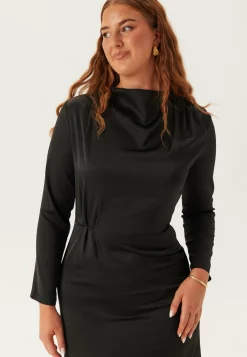 Bubbleroom Occasion Satiinimekot|Pitkähihaiset Mekot*Satin Cowl Neck Midi Dress