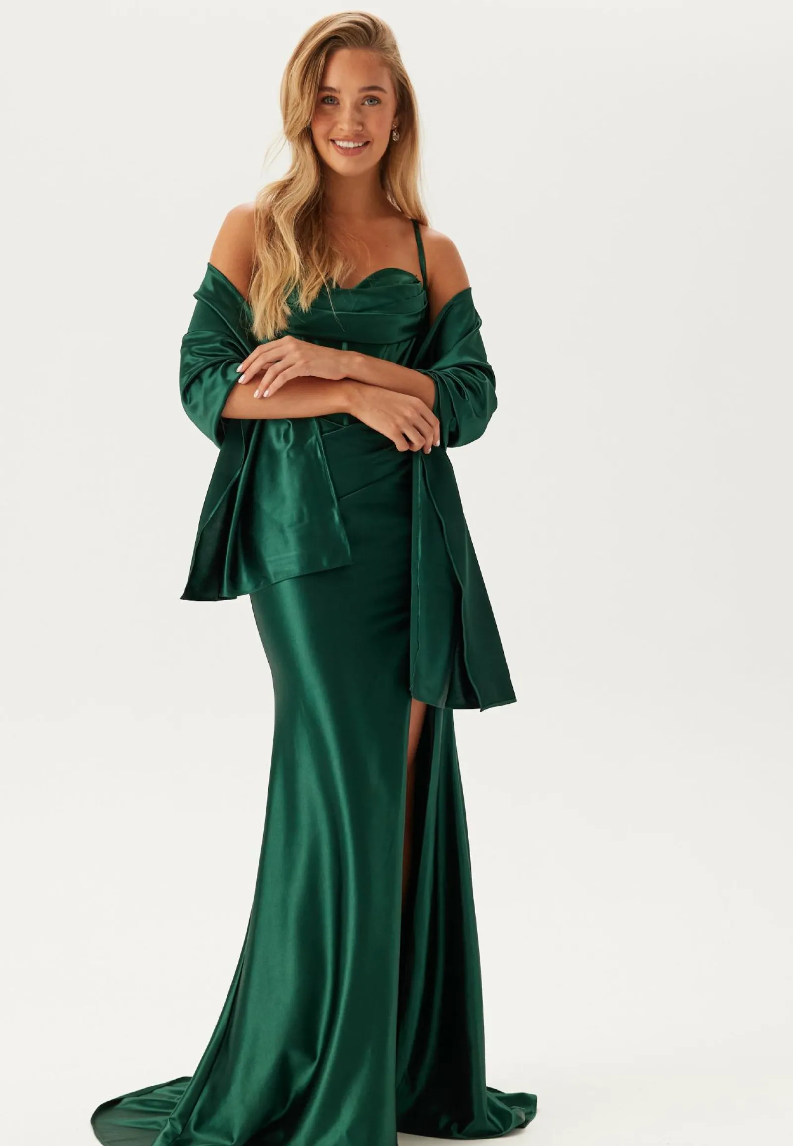 Christian Koehlert Iltapuvut|Vanhojentanssimekot*Satin Evening Dress