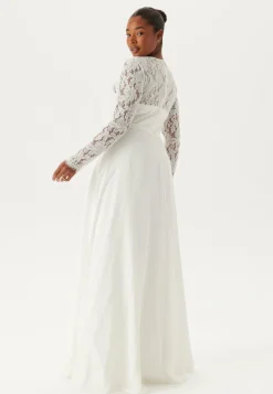 Bubbleroom Occasion Häämekot*Scallop V-Neck Lace Gown