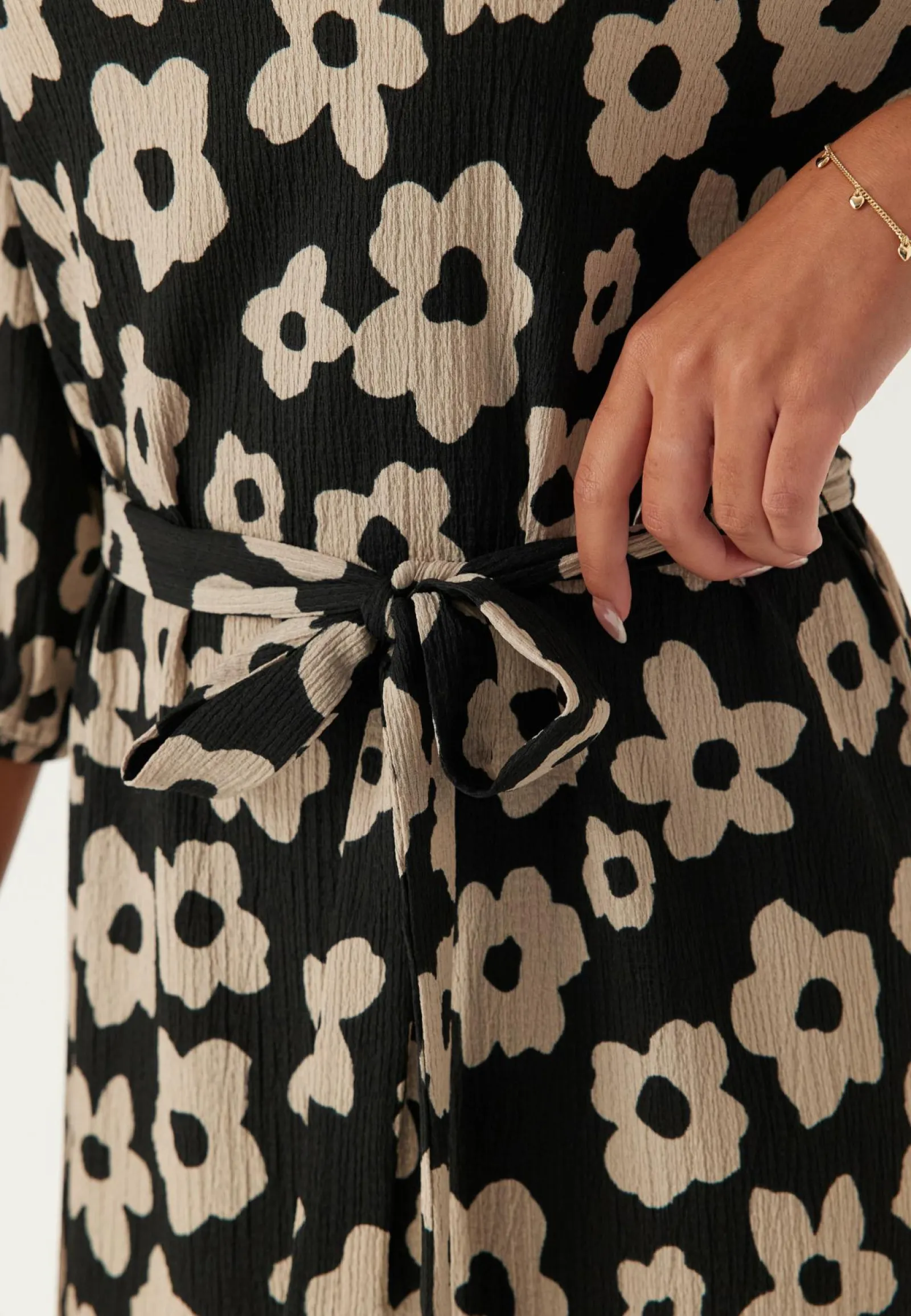 Happy Holly Kukkakuosiset Ja Kuviolliset Mekot|Pitkähihaiset Mekot*Structure Flounce Midi Dress