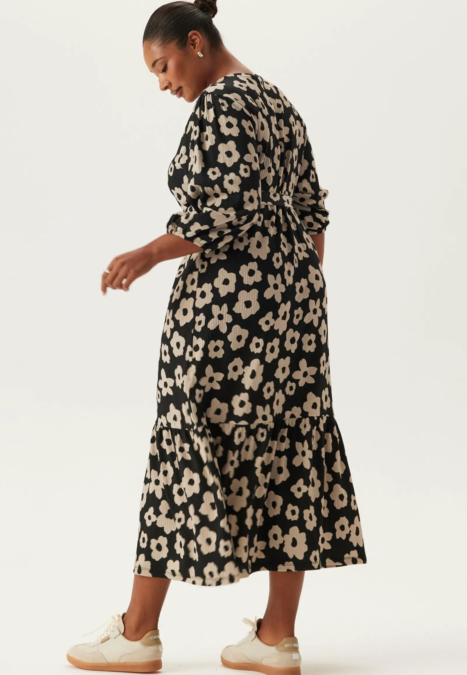 Happy Holly Kukkakuosiset Ja Kuviolliset Mekot|Pitkähihaiset Mekot*Structure Flounce Midi Dress