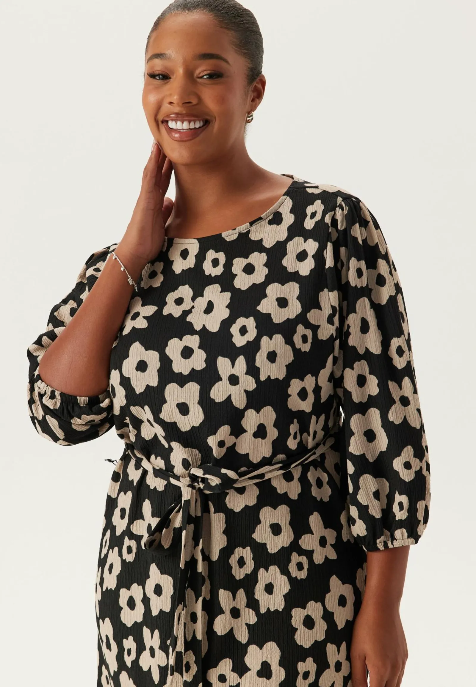 Happy Holly Kukkakuosiset Ja Kuviolliset Mekot|Pitkähihaiset Mekot*Structure Flounce Midi Dress