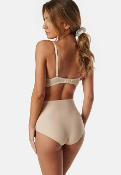 MAGIC Bodyfashion Muotoilevat Alusasut*V-Bra Lace