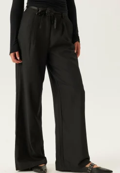 VILA Leveälahkeiset Housut|Korkeavyötäröiset Housut*Vicatalina Hw Wide Pants