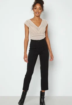 VILA Pitsitopit|Juhlatopit*Vichikka V-Neck Cap Sleeve Top