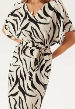 VILA Kukkakuosiset Ja Kuviolliset Mekot|Midimekot*Viclo V-neck 2/4 MIDI DRESS M