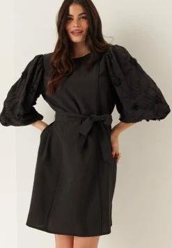 VILA Minimekot|Juhlam Ekot*Vimala O-neck 3/4 EMB. DRESS