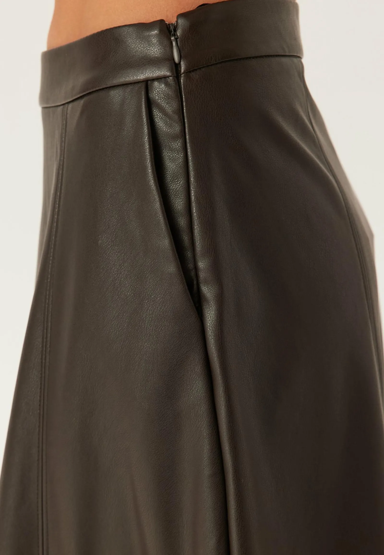 VERO MODA Nahkahameet|Juhlameet*Vmolive Hw Coated Ankle Skirt