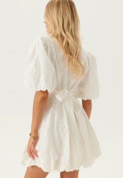 Bubbleroom Occasion Minimekot|Puhvihihalliset Mekot*V-neck Bubble Hem Short Dress